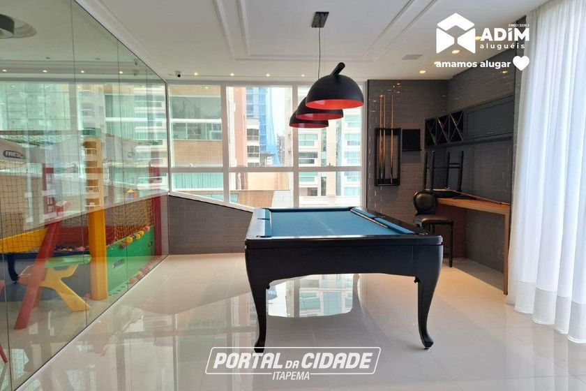 Apartamento para alugar - 127m&sup2; - Meia Praia