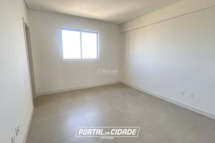 Apartamento &agrave; venda - Meia Praia