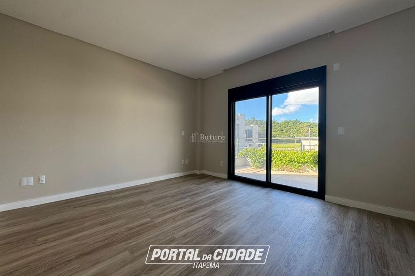 Apartamento &agrave; venda - 305m&sup2; - Santa Regina