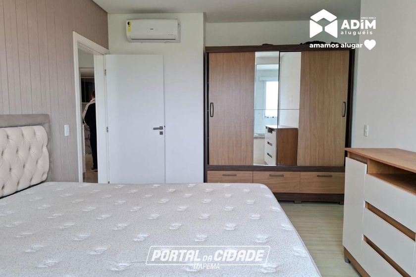 Apartamento para alugar - 134m&sup2; - Meia Praia