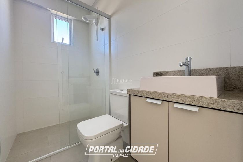 Apartamento &agrave; venda - 129m&sup2; - Meia Praia