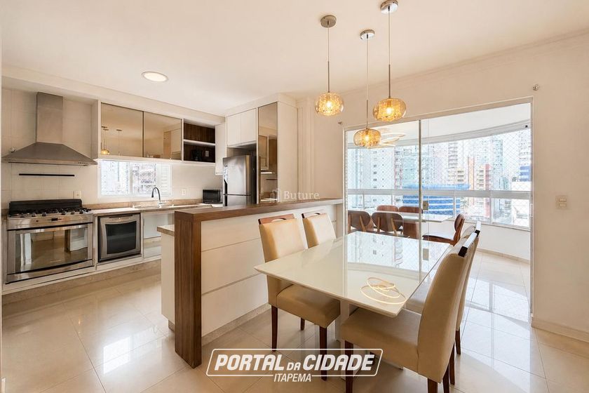 Apartamento &agrave; venda - 108m&sup2; - Centro
