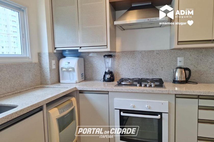 Apartamento para alugar - 127m&sup2; - Meia Praia