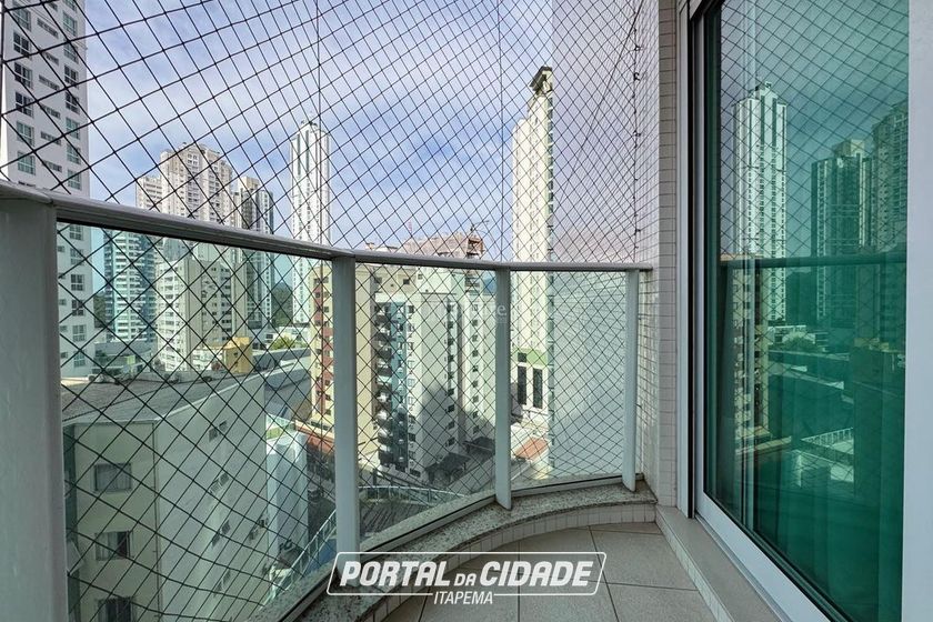 Apartamento &agrave; venda - 128m&sup2; - Centro