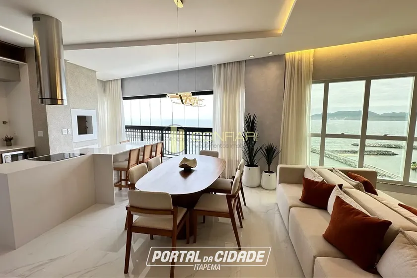 Apartamento &agrave; venda - 136m&sup2; - Meia Praia
