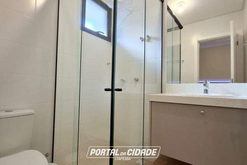 Apartamento para alugar - 123m&sup2; - Meia Praia