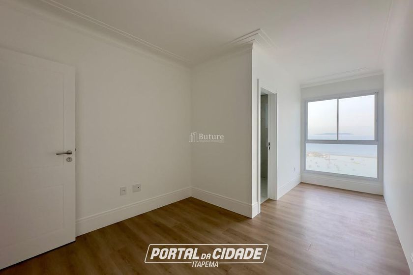 Apartamento &agrave; venda - 190m&sup2; - Centro