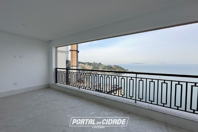 Apartamento &agrave; venda - 190m&sup2; - Centro