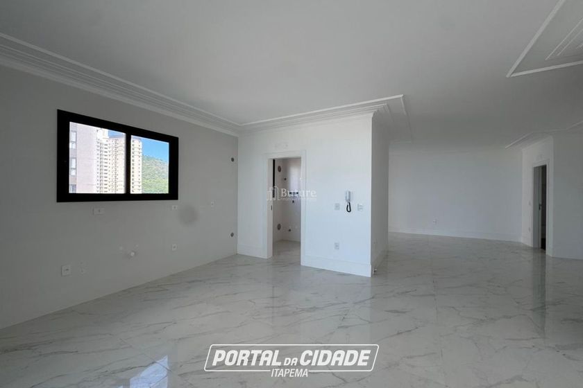 Apartamento &agrave; venda - 210m&sup2; - Centro
