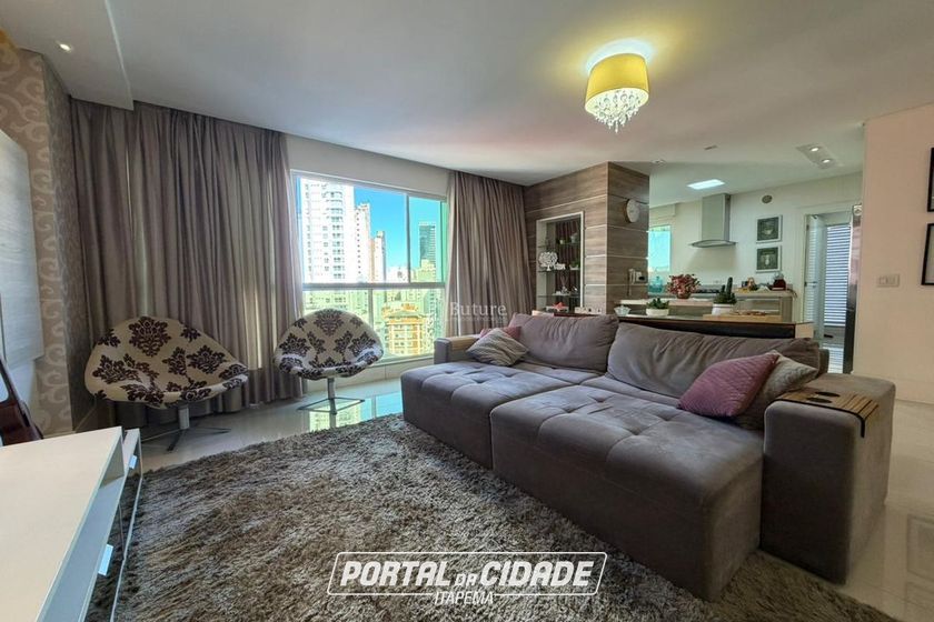 Apartamento &agrave; venda - 130m&sup2; - Centro