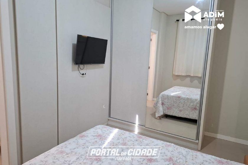 Apartamento para alugar - 123m&sup2; - Meia Praia