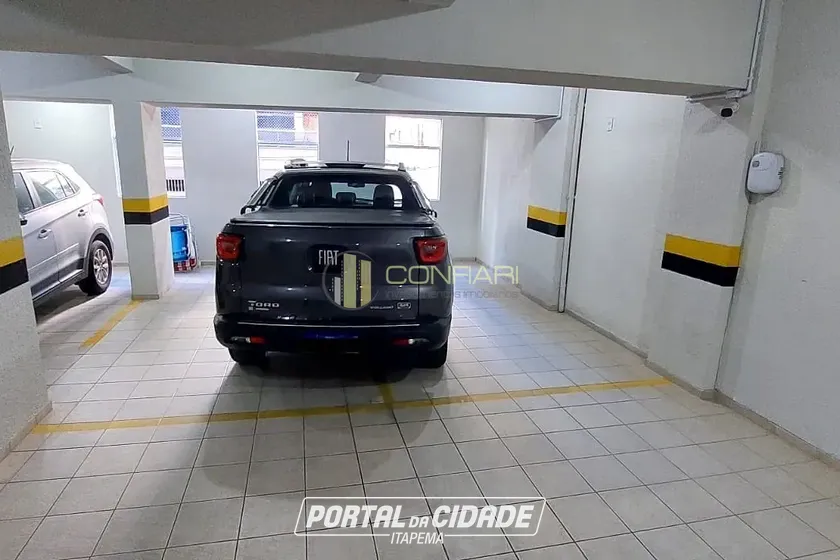 Apartamento para alugar - 106m&sup2; - MEIA PRAIA