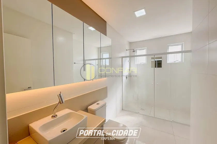 Apartamento &agrave; venda - 185m&sup2; - MEIA PRAIA