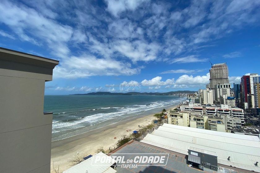 Apartamento &agrave; venda - 129m&sup2; - Meia Praia