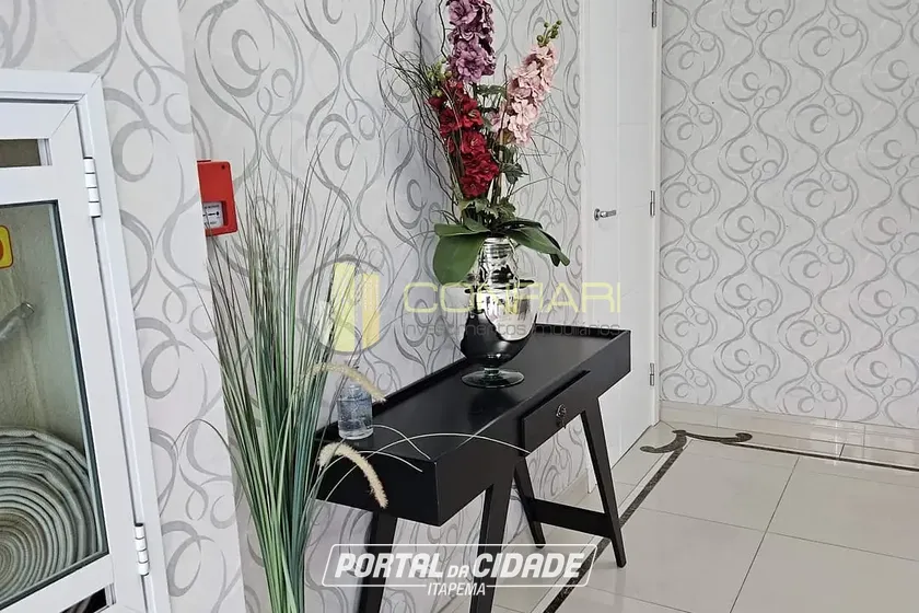 Apartamento &agrave; venda - 78m&sup2; - Meia Praia