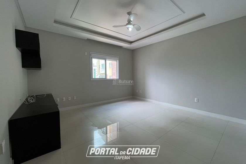 Apartamento &agrave; venda - 228m&sup2; - Meia Praia