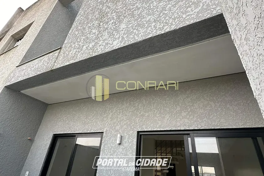 Sobrado &agrave; venda - 167m&sup2; - Morretes