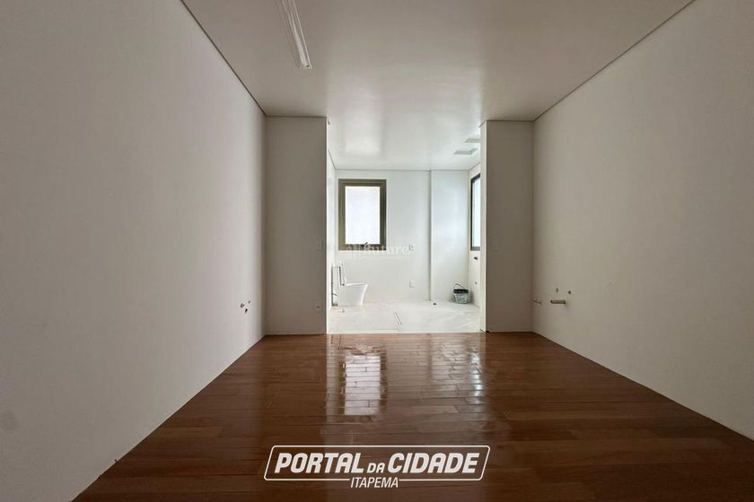 Apartamento &agrave; venda - 330m&sup2; - Praia Brava