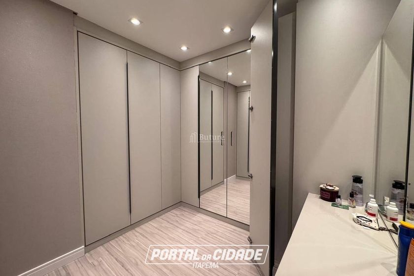Apartamento &agrave; venda - Meia Praia