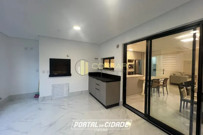 Apartamento para alugar - 187m&sup2; - meia praia