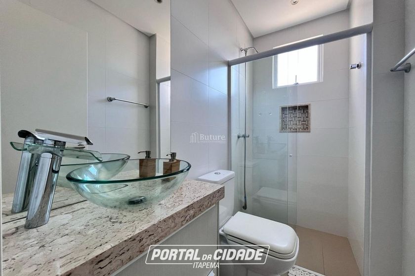 Apartamento &agrave; venda - 148m&sup2; - Meia Praia