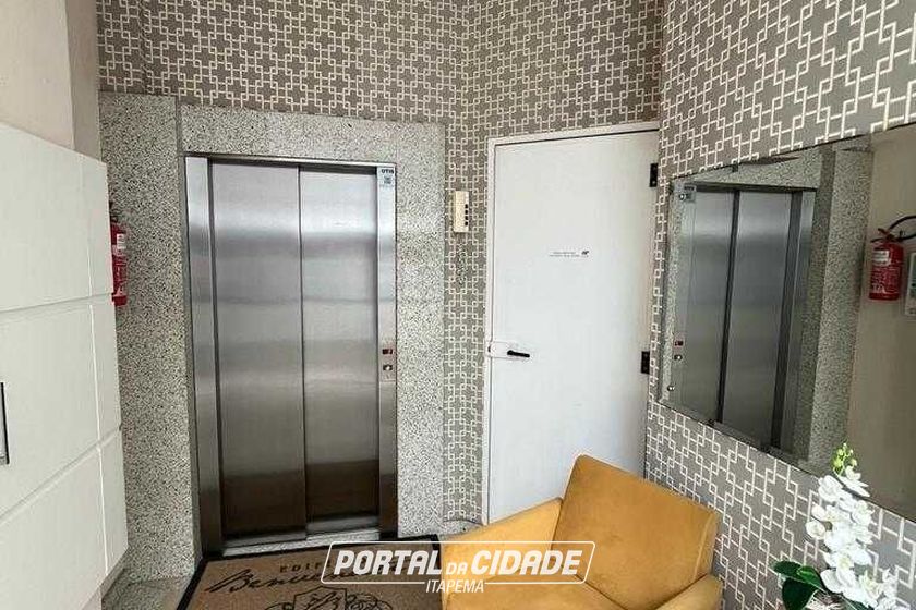 Apartamento &agrave; venda - 100m&sup2; - Meia Praia