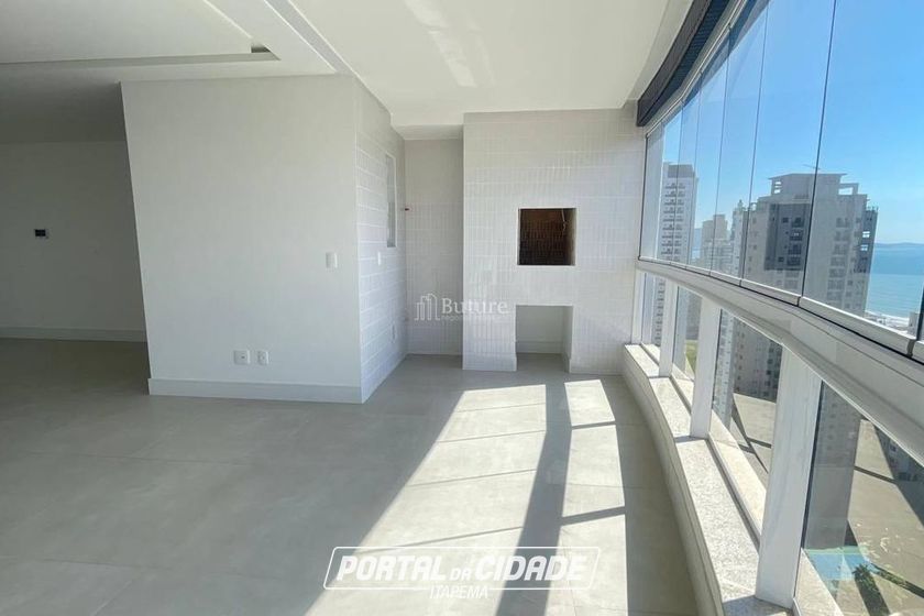 Apartamento &agrave; venda - Meia Praia