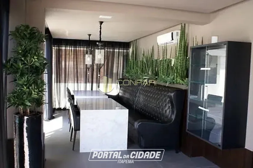 Apartamento &agrave; venda - 270m&sup2; - Meia Praia