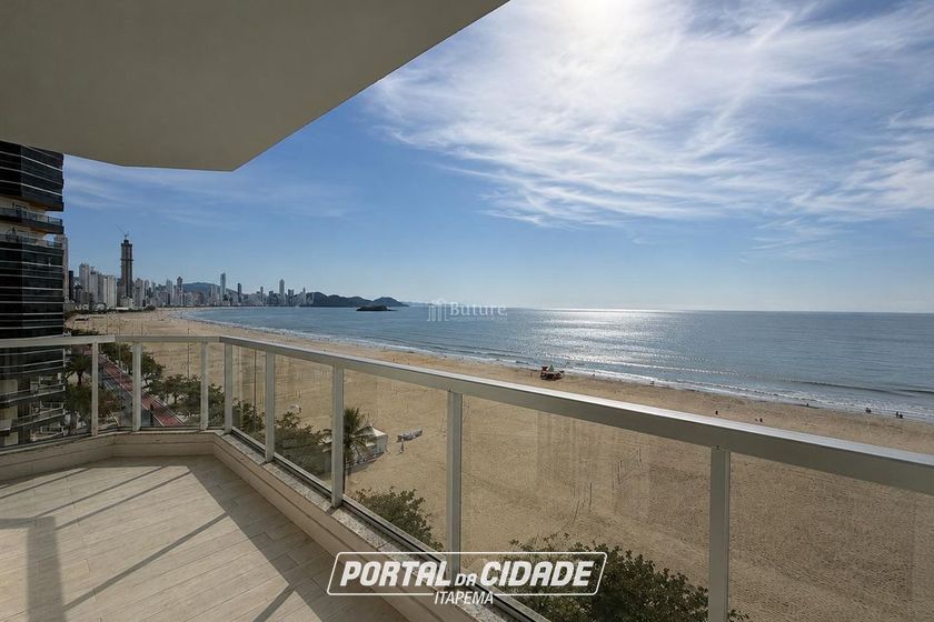 Apartamento &agrave; venda - 260m&sup2; - Centro