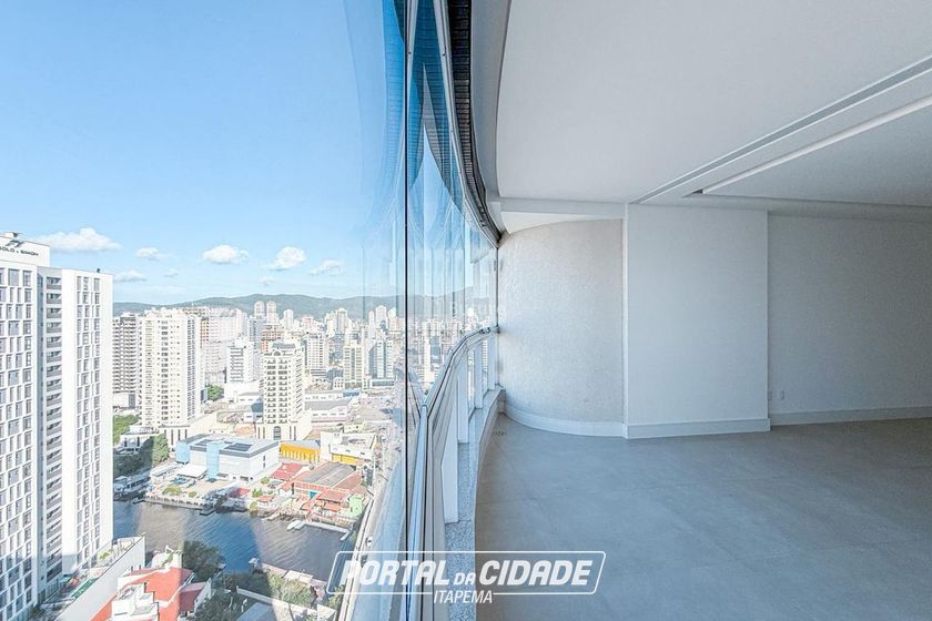 Apartamento &agrave; venda - Meia Praia