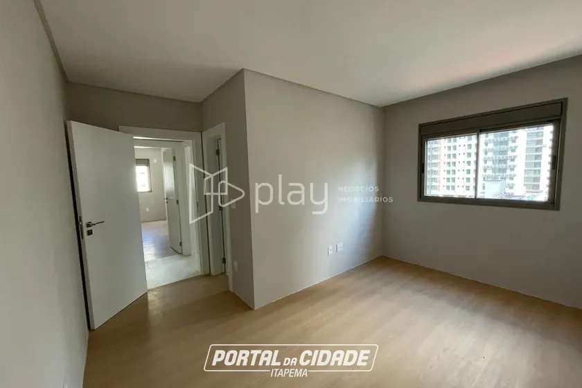 Apartamento &agrave; venda - 105m&sup2; - Centro