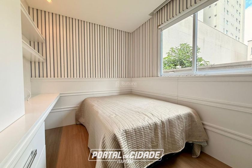Apartamento &agrave; venda - 85m&sup2; - Meia Praia