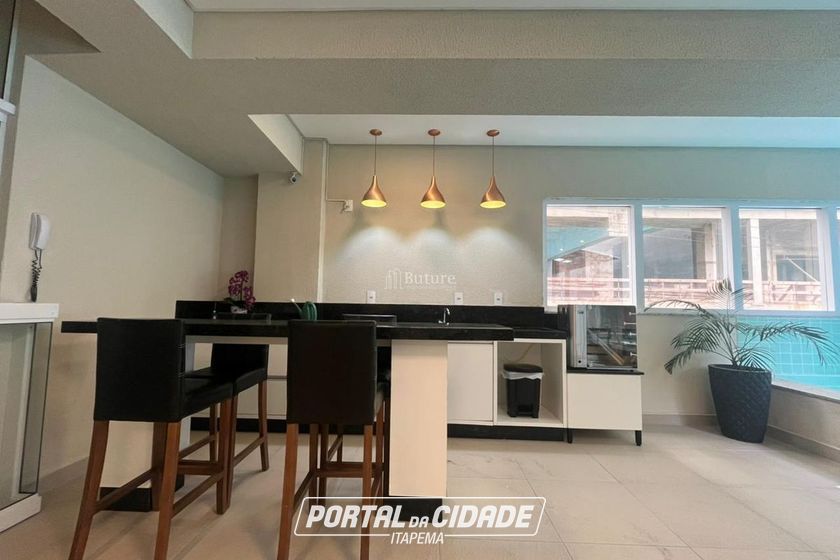 Apartamento &agrave; venda - 118m&sup2; - Meia Praia
