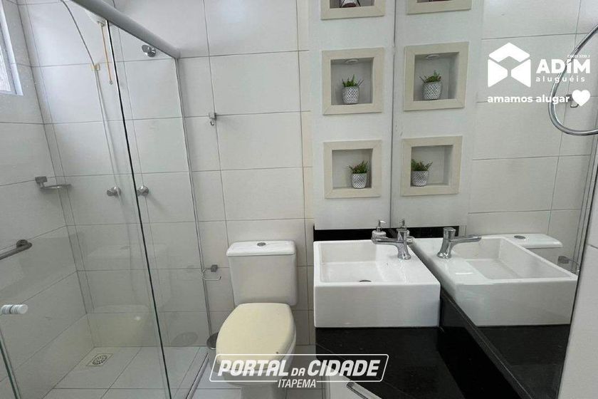 Apartamento para alugar - 110m&sup2; - Meia Praia