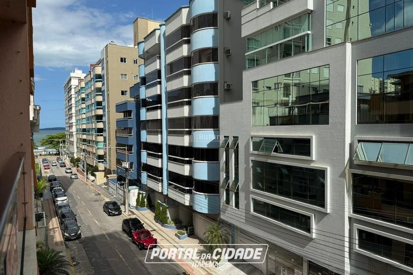 Apartamento &agrave; venda - 120m&sup2; - Centro