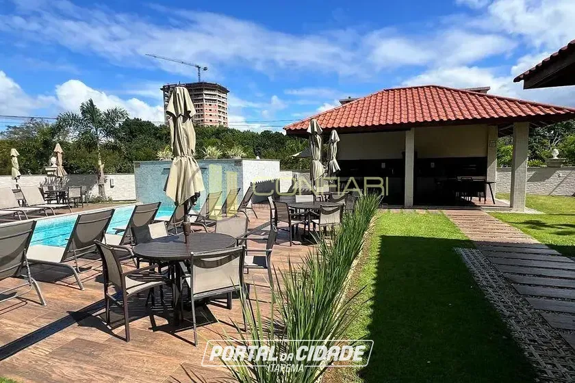 Apartamento &agrave; venda - 117m&sup2; - meia praia