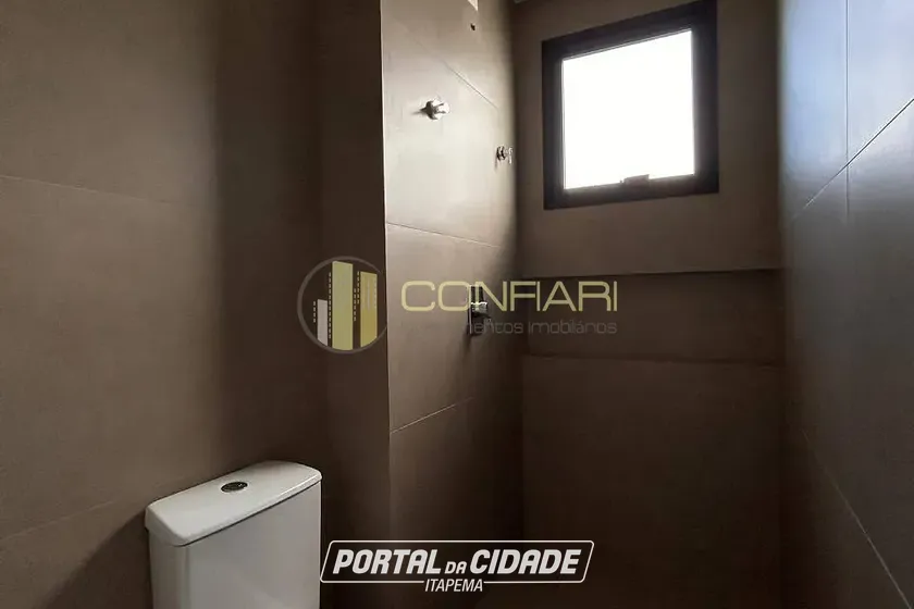 Apartamento &agrave; venda - 198m&sup2; - meia praia