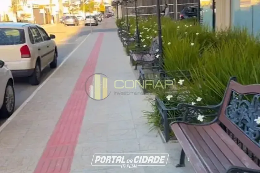 Sala Comercial para alugar - 124m&sup2; - Pereque