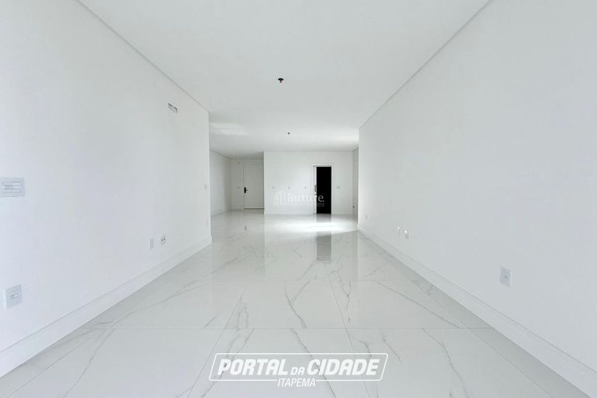 Apartamento &agrave; venda - 206m&sup2; - Meia Praia