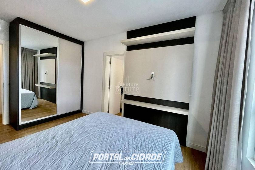 Apartamento &agrave; venda - Meia Praia