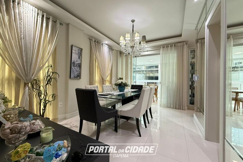 Apartamento &agrave; venda - 107m&sup2; - Meia Praia