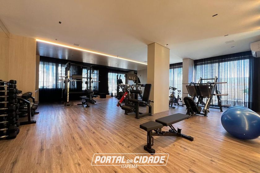 Apartamento &agrave; venda - 123m&sup2; - Meia Praia