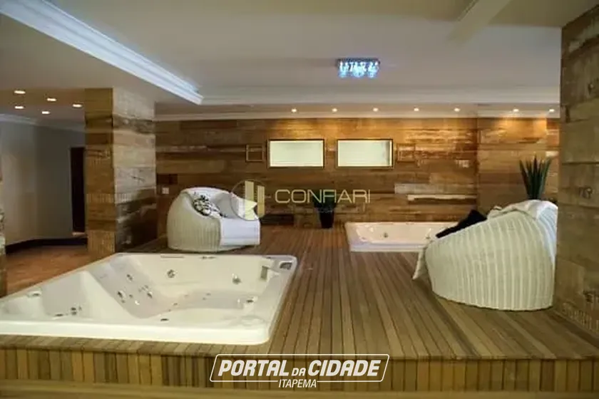 Apartamento &agrave; venda - 270m&sup2; - Meia Praia