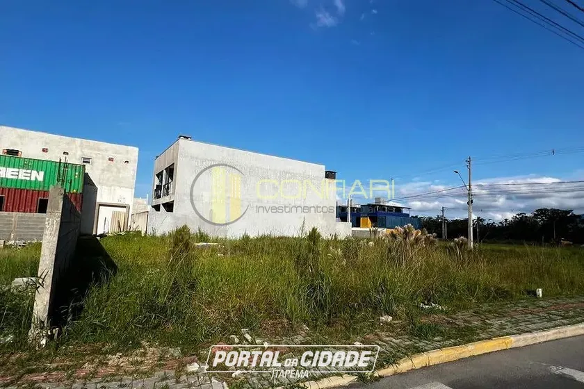 Terreno &agrave; venda - 200m&sup2; - Sert&atilde;o do trombudo