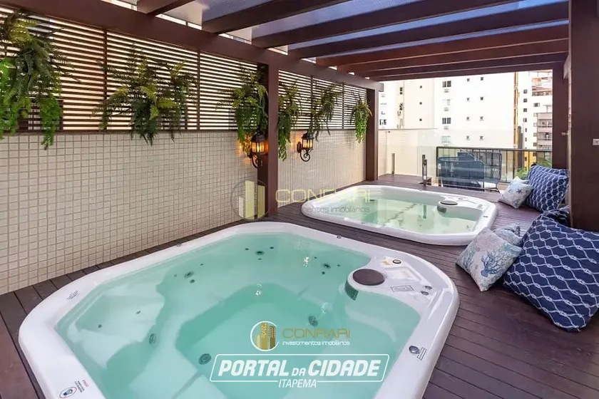 Apartamento &agrave; venda - 190m&sup2; - Meia Praia
