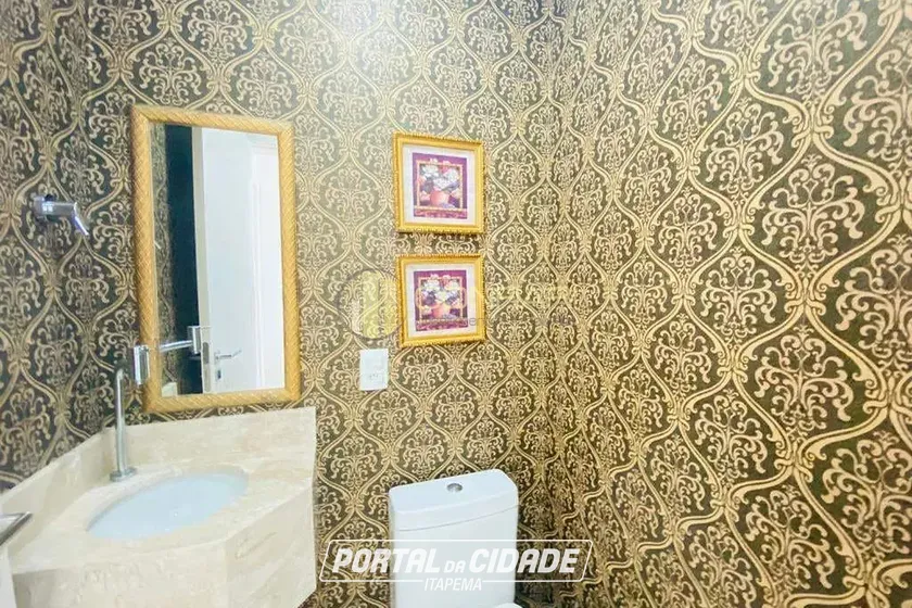 Apartamento &agrave; venda - 128m&sup2; - Meia Praia