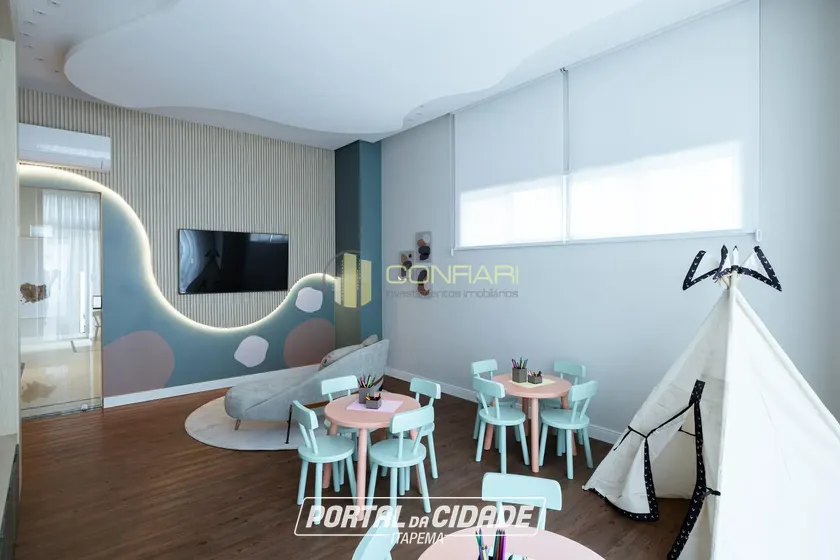 Apartamento &agrave; venda - 148m&sup2; - Meia Praia
