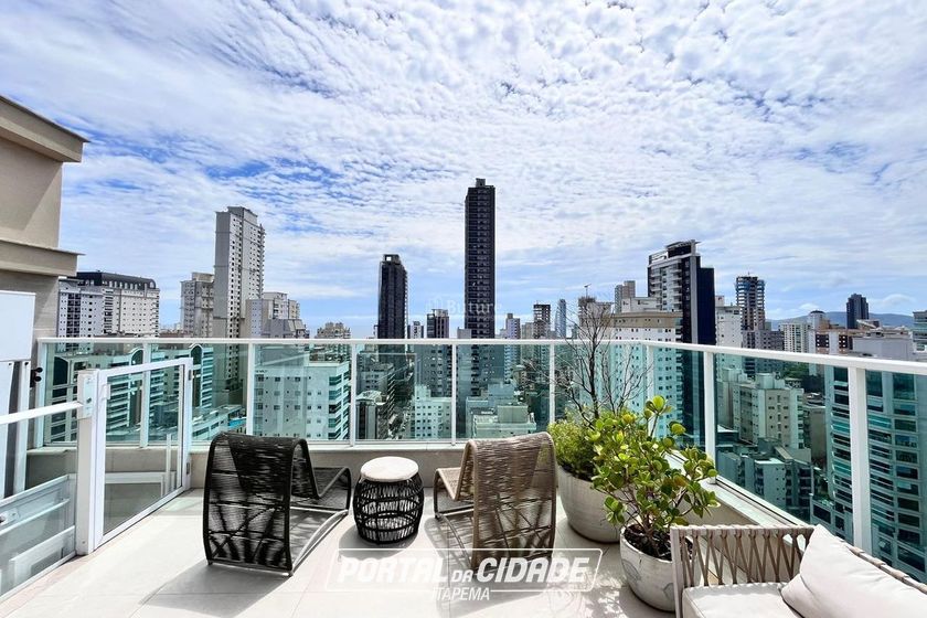 Apartamento &agrave; venda - 86m&sup2; - Meia Praia