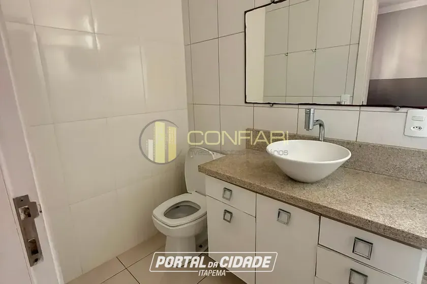 Apartamento &agrave; venda - 154m&sup2; - Meia Praia