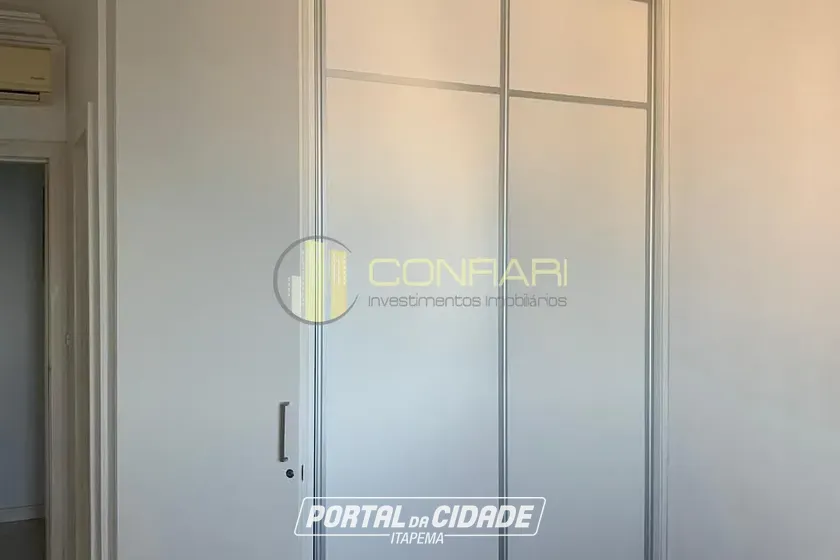 Apartamento &agrave; venda - 206m&sup2; - Meia Praia